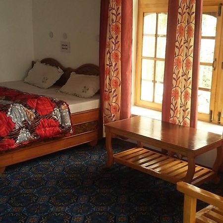 Ldumra Oasis Hotel Hundar ภายนอก รูปภาพ