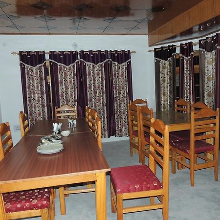 Ldumra Oasis Hotel Hundar ภายนอก รูปภาพ